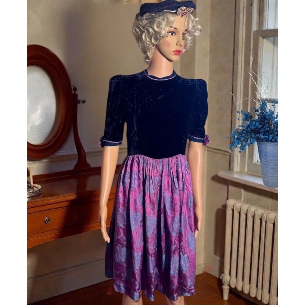 Vintage 1940s Cocktail Dress Velvet Satin Brocade Iridescent MCM Party 28W S